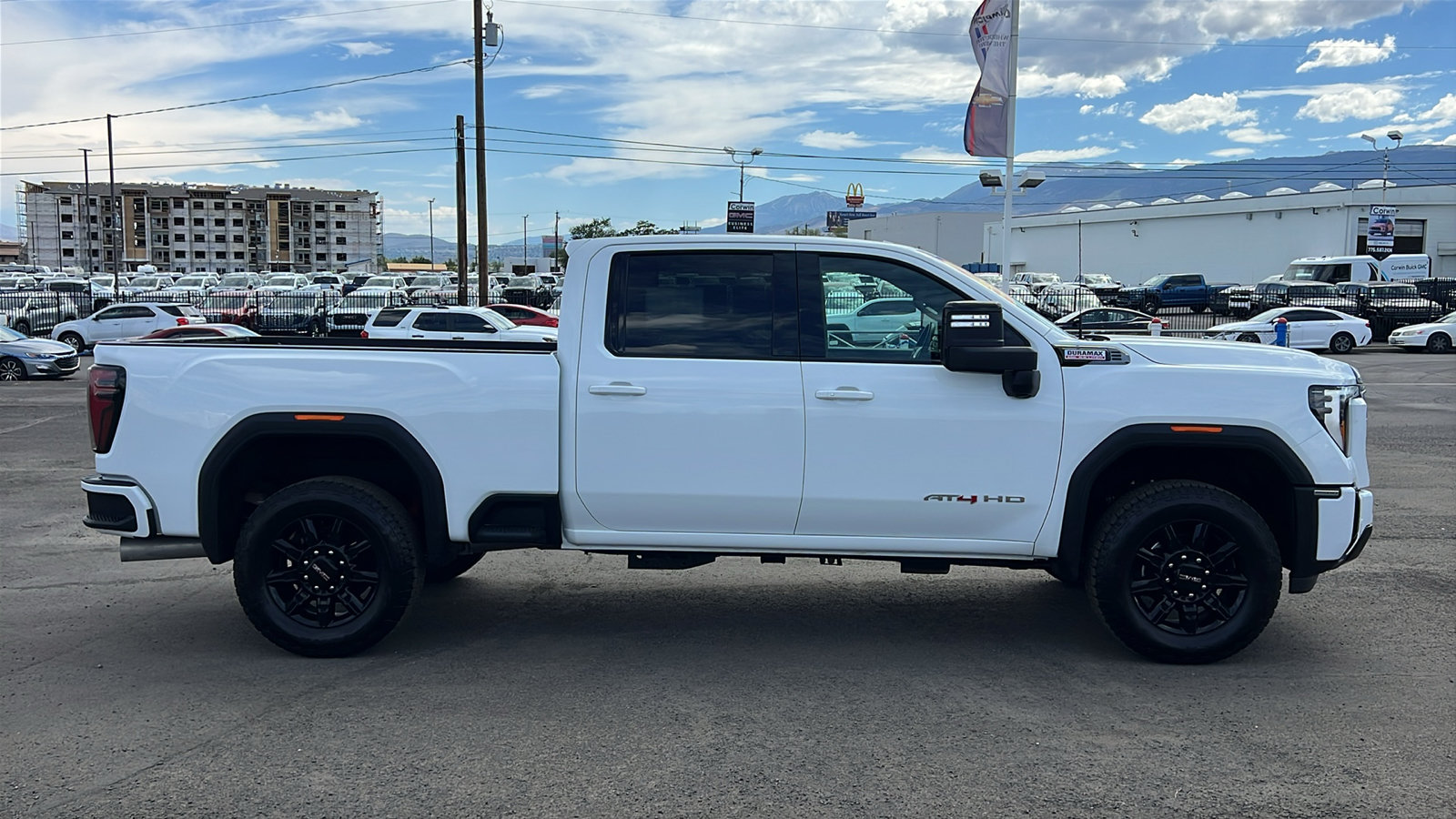 Certified 2025 GMC Sierra 2500 AT4 AWD/4WD image 4