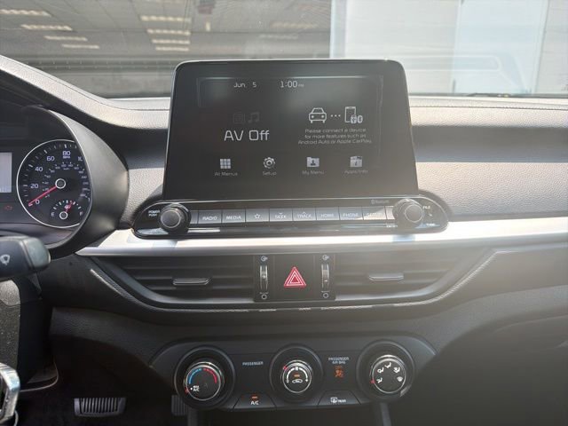 Used 2020 Kia Forte LXS FWD image 16
