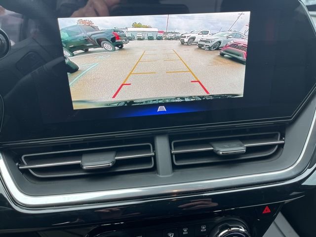 Used 2025 Chevrolet Trax RS w/ Sunroof Package image 20