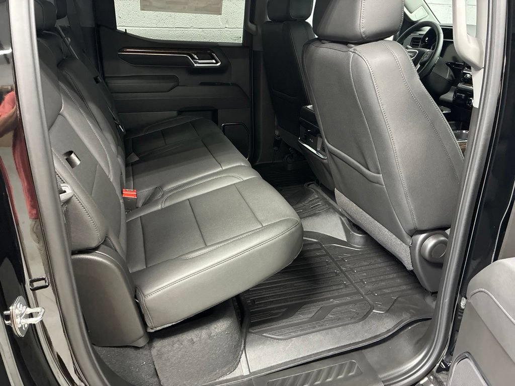 New 2026 GMC Sierra 1500 Elevation w/ Elevation Premium Package AWD/4WD image 9