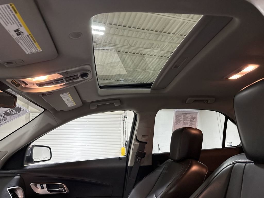 Used 2016 Chevrolet Equinox LTZ w/ Enhanced Convenience Package FWD image 19