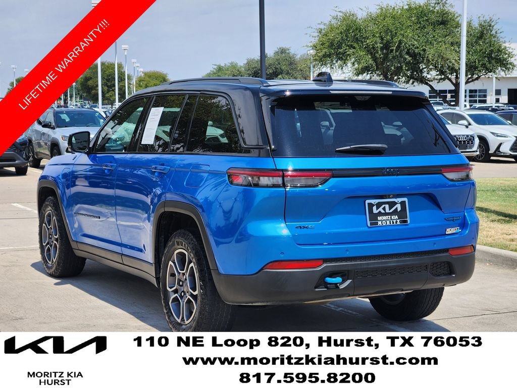 Used 2023 Jeep Grand Cherokee Trailhawk w/ Advanced Protech Group II AWD/4WD image 4