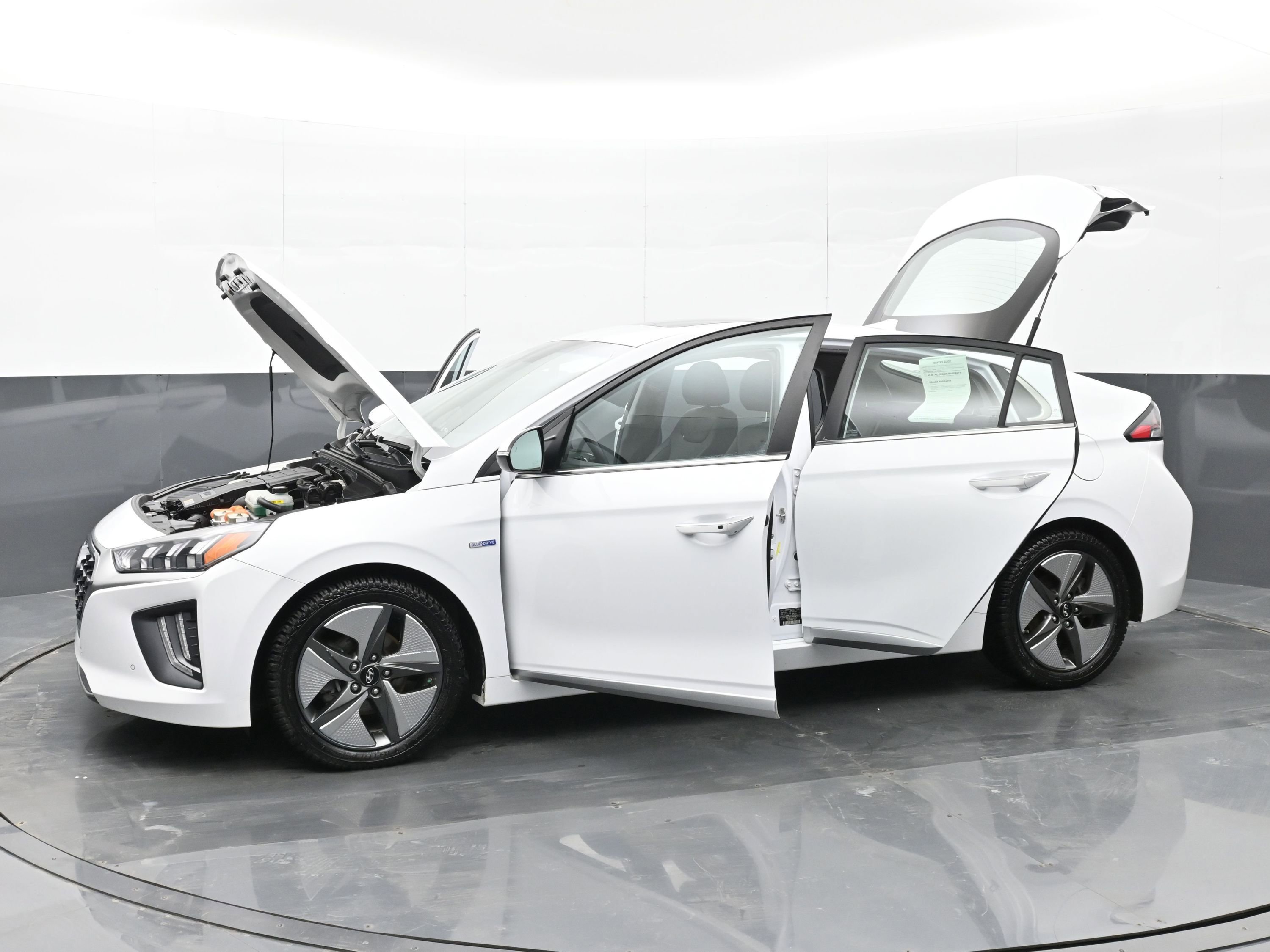 Used 2020 Hyundai Ioniq Limited image 49