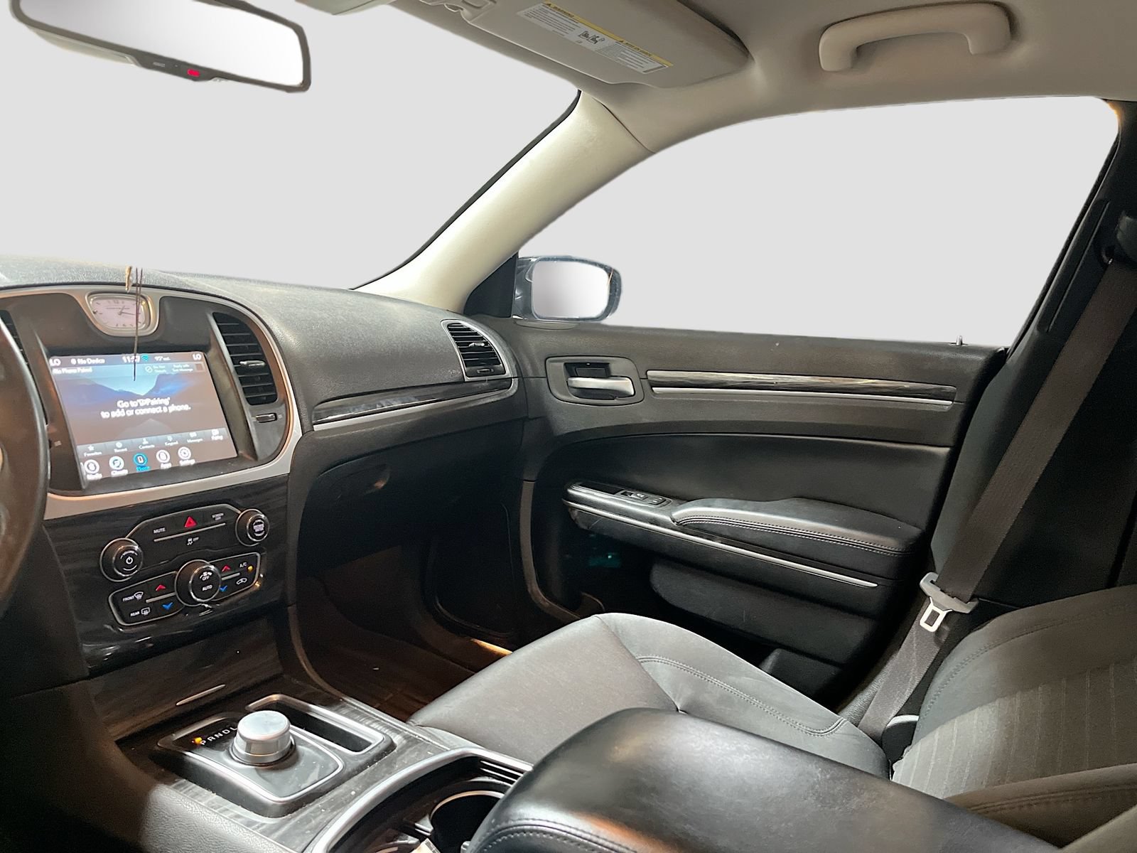 Used 2022 Chrysler 300 Touring w/ Sport Appearance Package RWD image 21