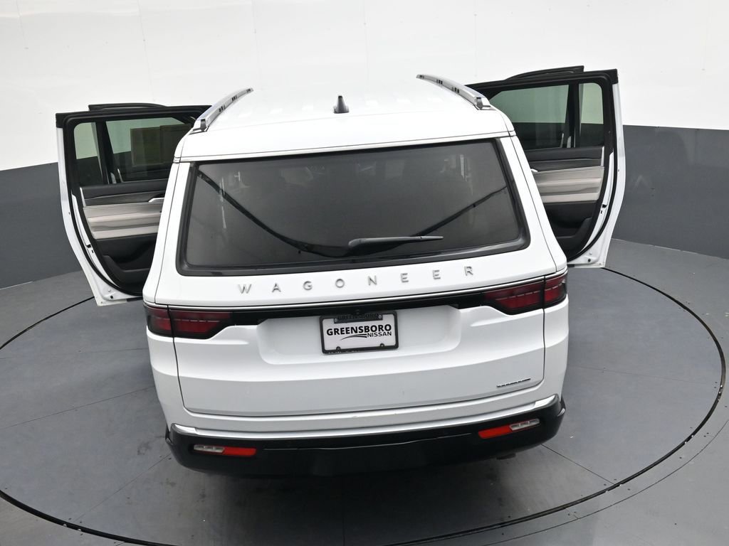 Used 2024 Jeep Wagoneer L Series II w/ Flexible Seating Group image 41