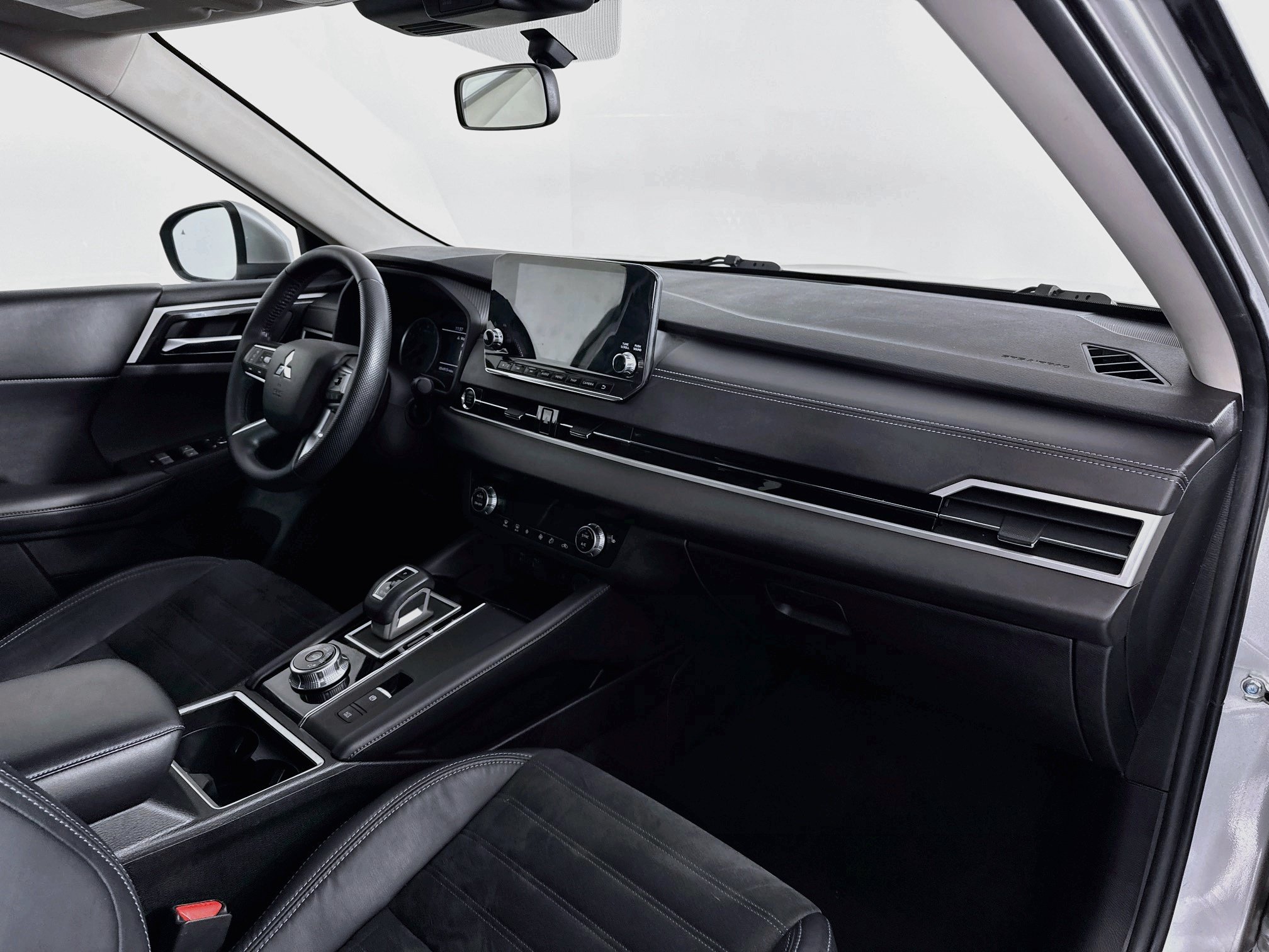 Used 2022 Mitsubishi Outlander SEL Black Edition FWD image 29