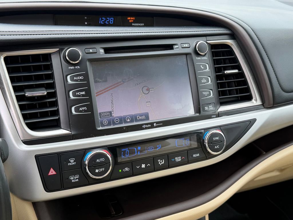 Used 2015 Toyota Highlander XLE AWD/4WD image 33