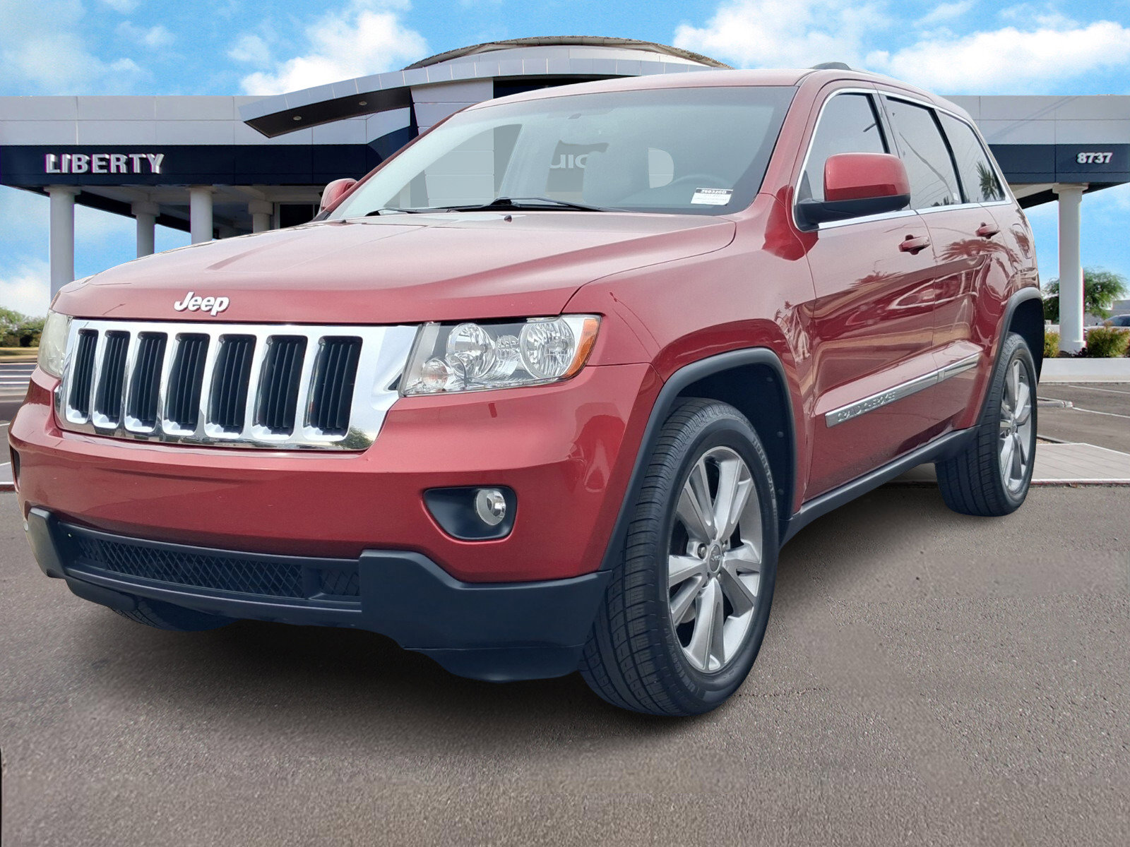Used 2013 Jeep Grand Cherokee Laredo image 8