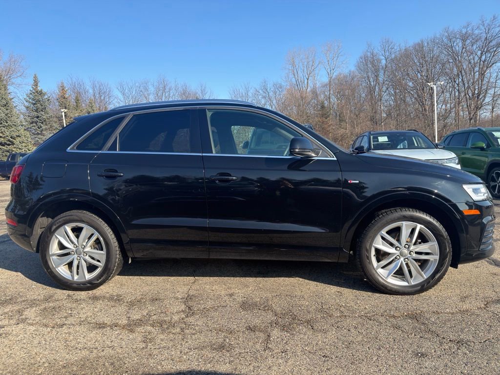Used 2018 Audi Q3 2.0T Premium Plus w/ Premium Plus Package image 8