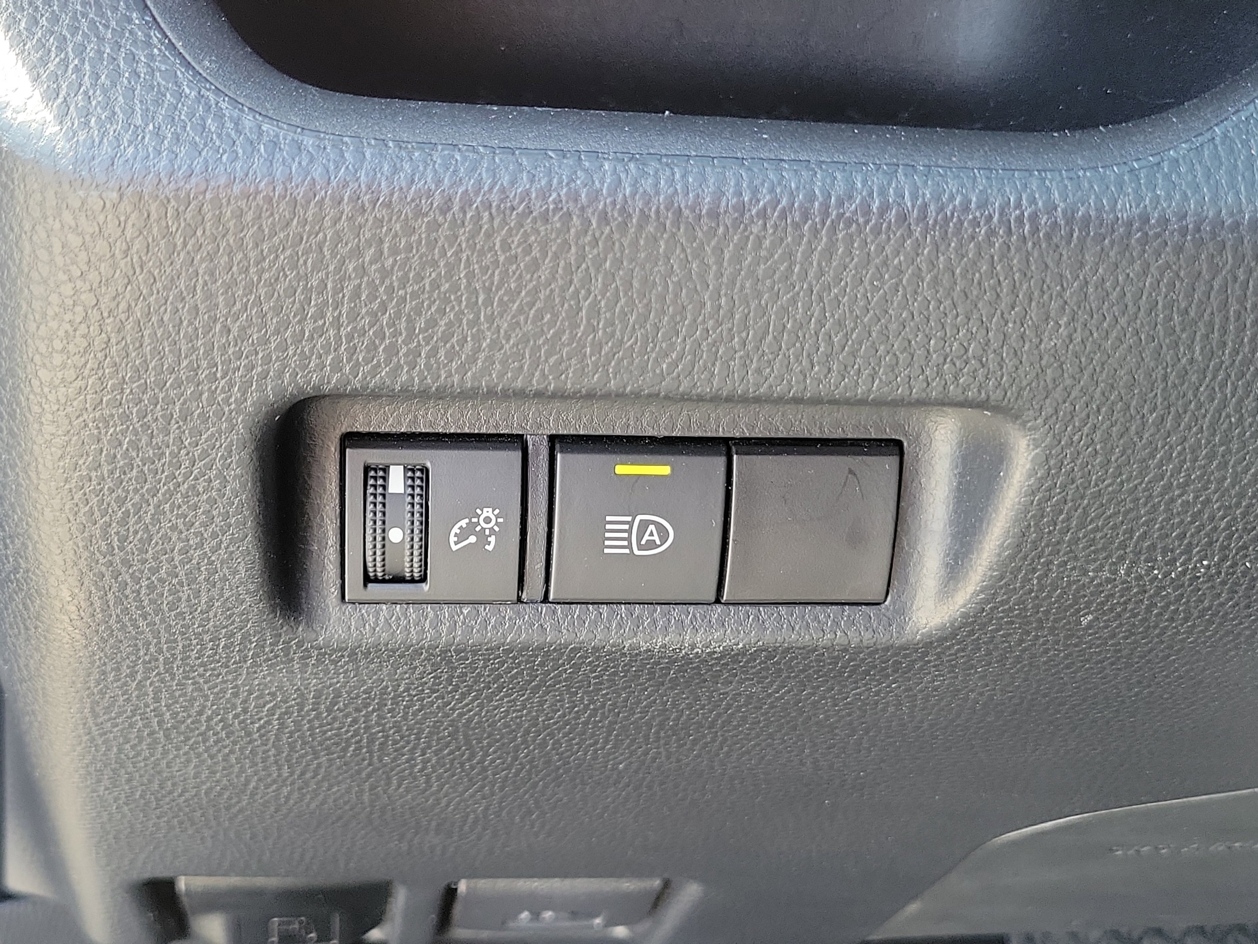 Used 2023 Toyota RAV4 XLE AWD/4WD image 24