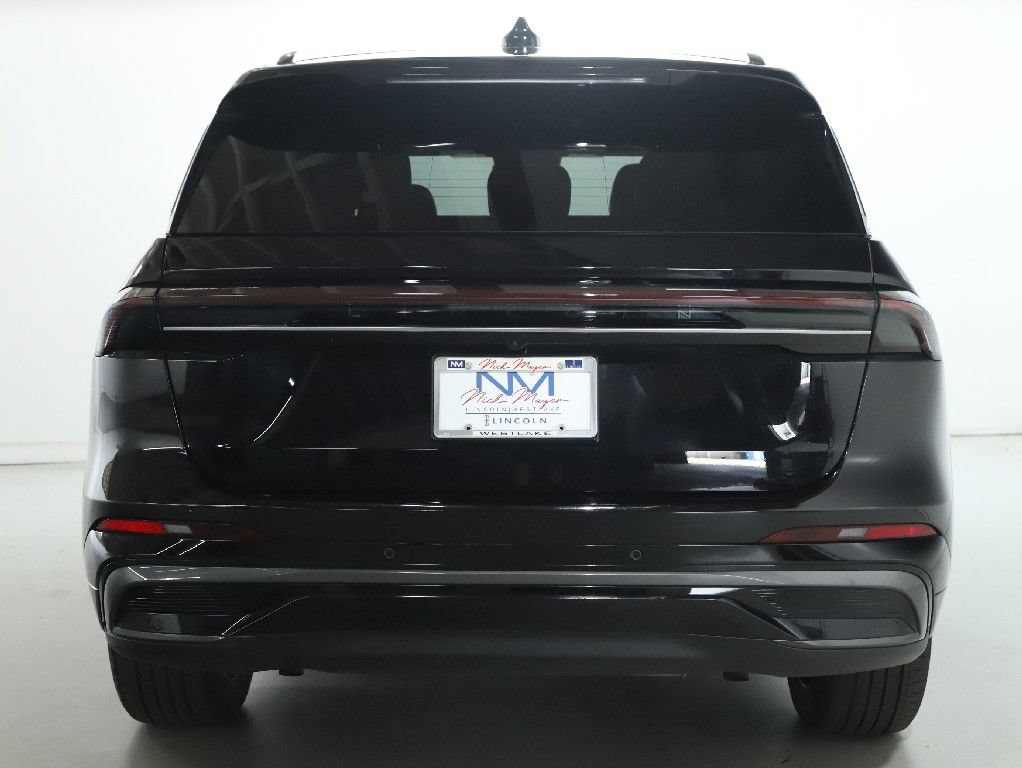 Certified 2025 Lincoln Nautilus Reserve w/ Jet Appearance Package AWD/4WD image 44