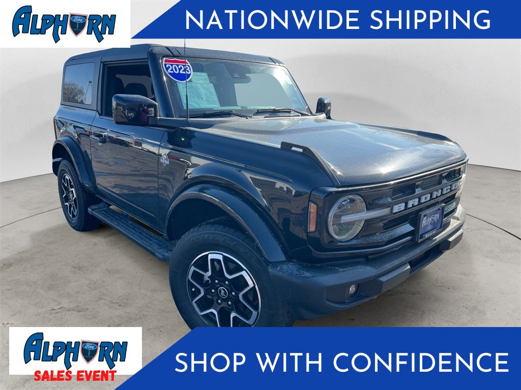 Used 2023 Ford Bronco Outer Banks image 1
