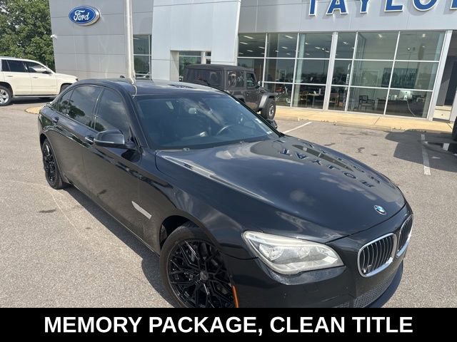 Used 2014 BMW 750Li xDrive image 3