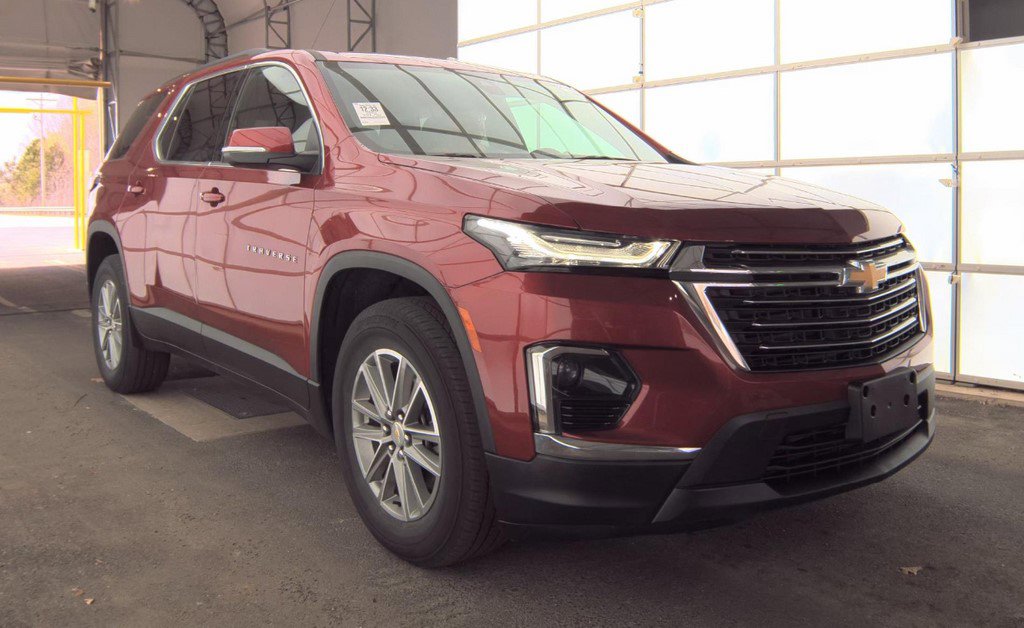 Certified 2023 Chevrolet Traverse LT image 3