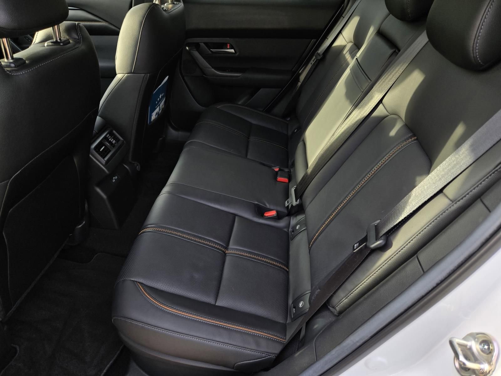 Certified 2025 MAZDA CX-50 2.5 Hybrid w/ Premium Plus Pkg image 17