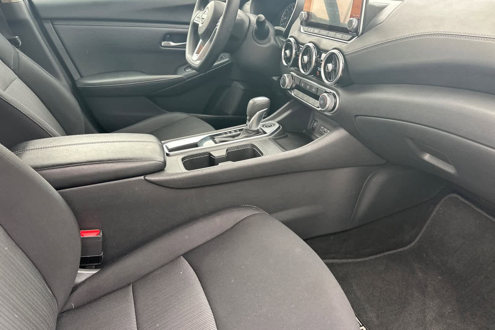 Used 2024 Nissan Sentra SV image 15