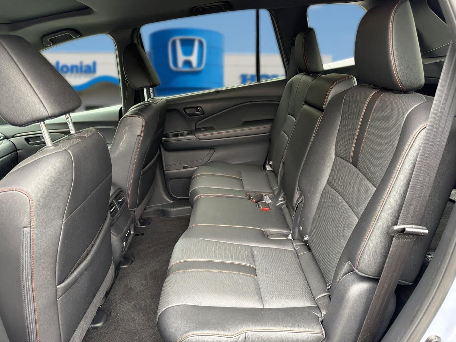 Used 2025 Honda Passport TrailSport image 28