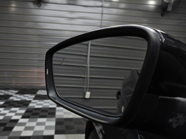 Used 2019 Volkswagen Beetle 2.0T S FWD image 31