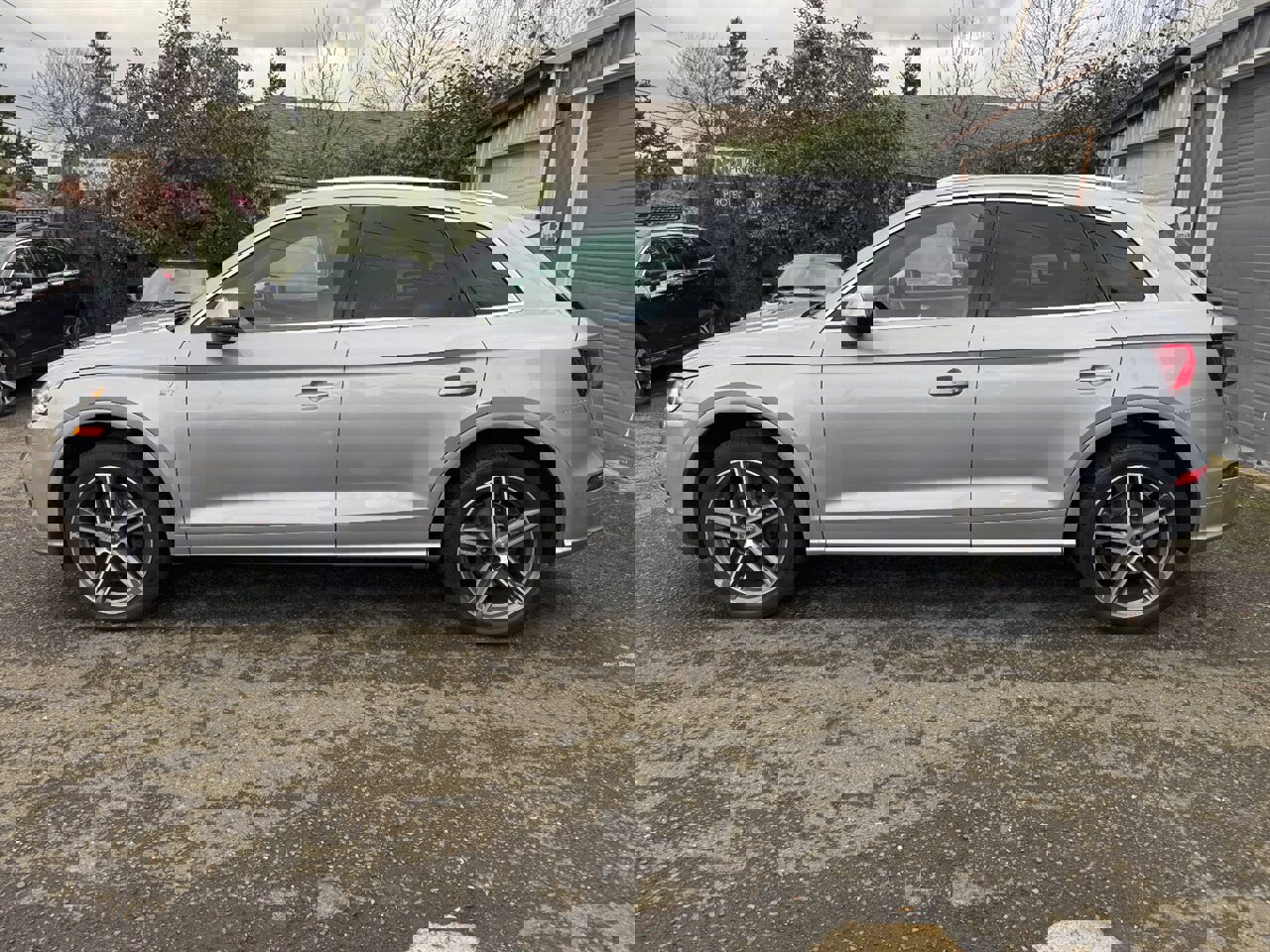 Used 2018 Audi SQ5 Premium Plus w/ Navigation Package image 4