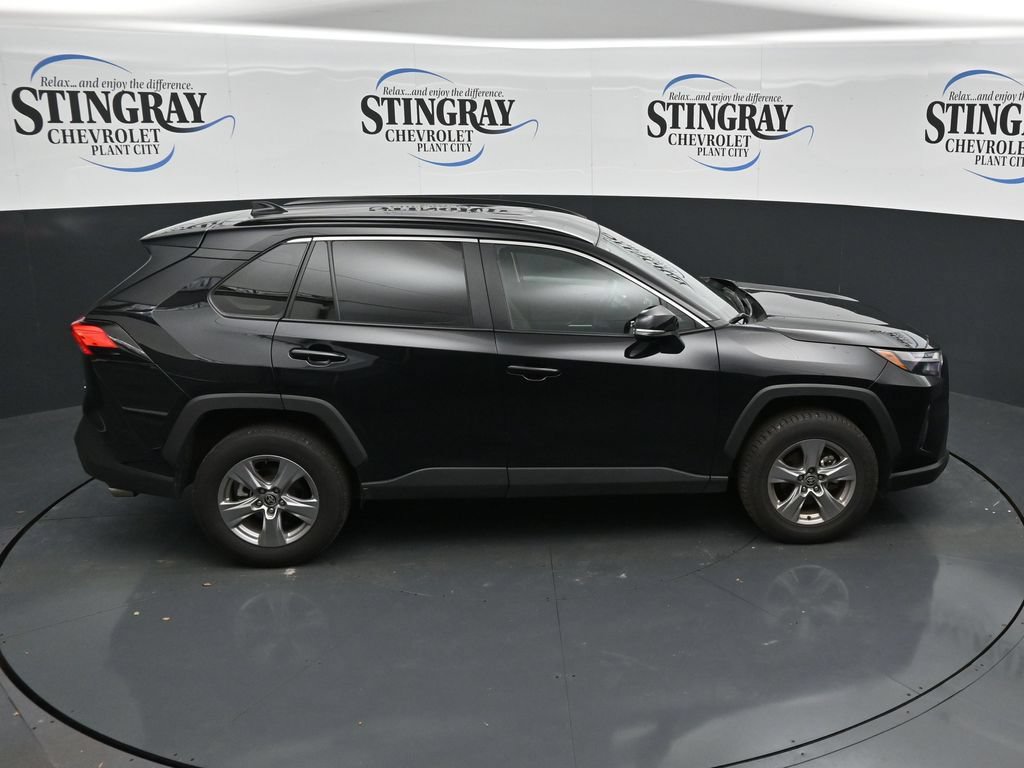 Used 2025 Toyota RAV4 XLE AWD/4WD image 25