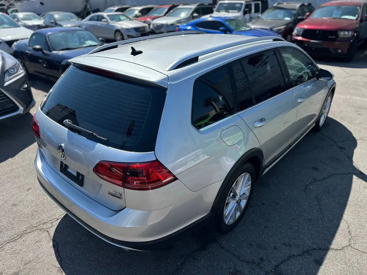 Used 2017 Volkswagen Golf Alltrack SEL AWD/4WD image 21