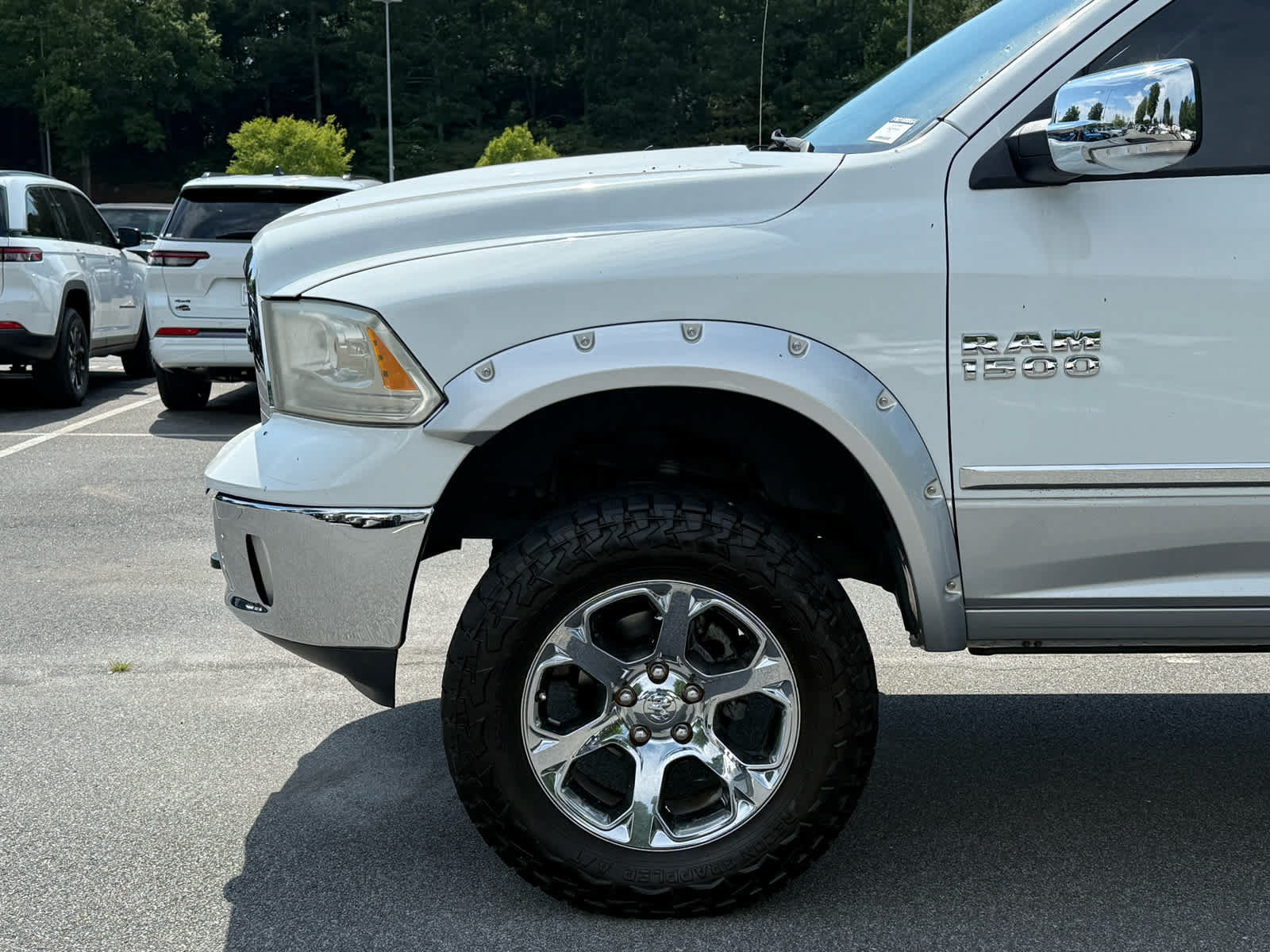 Used 2015 RAM 1500 Laramie w/ Convenience Group AWD/4WD image 11