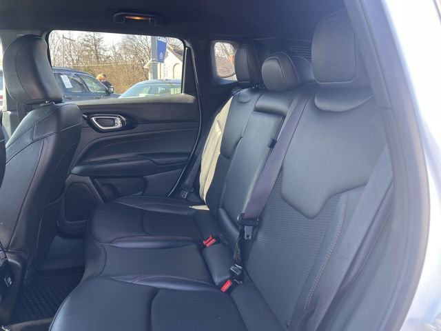 Used 2024 Jeep Compass Trailhawk AWD/4WD image 15