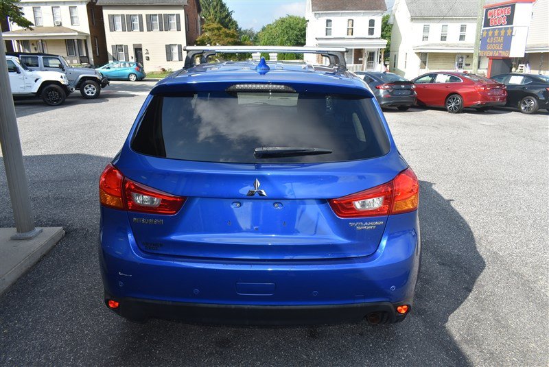 Used 2017 Mitsubishi Outlander Sport ES FWD image 5