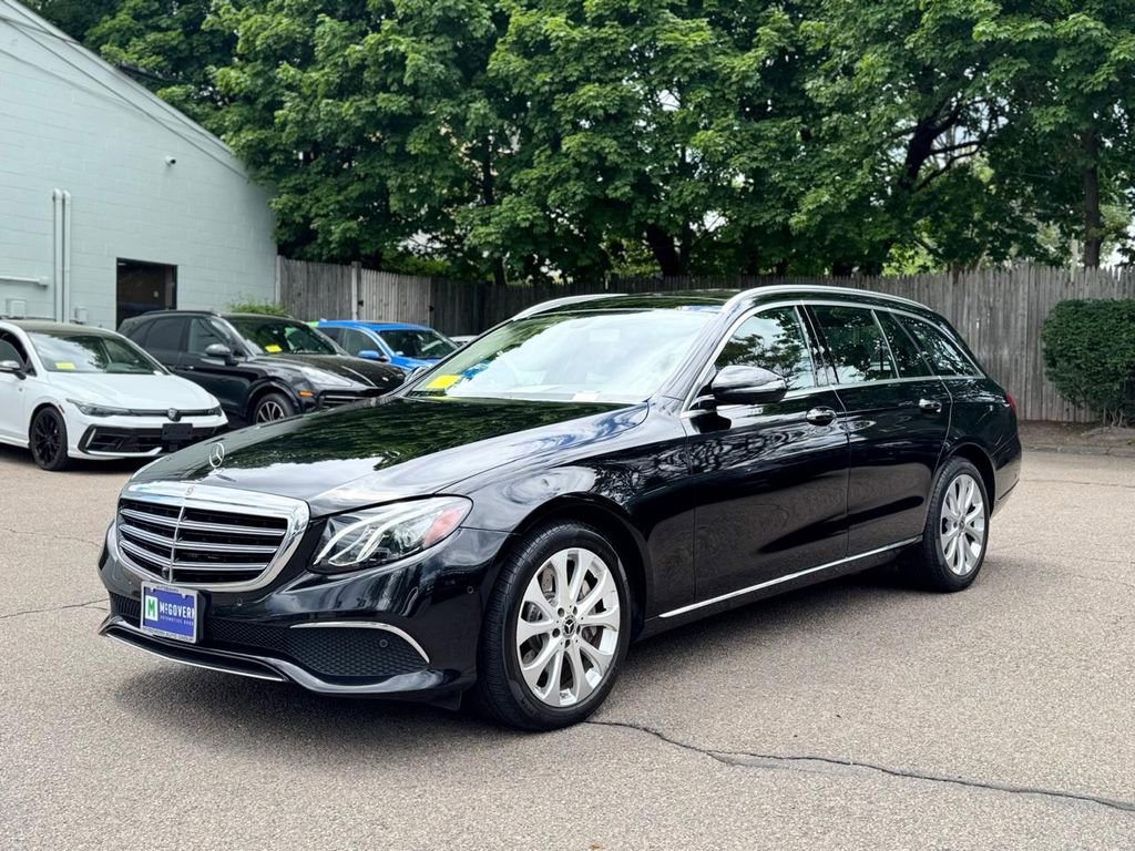 Used 2020 Mercedes-Benz E 450 4MATIC Wagon image 2