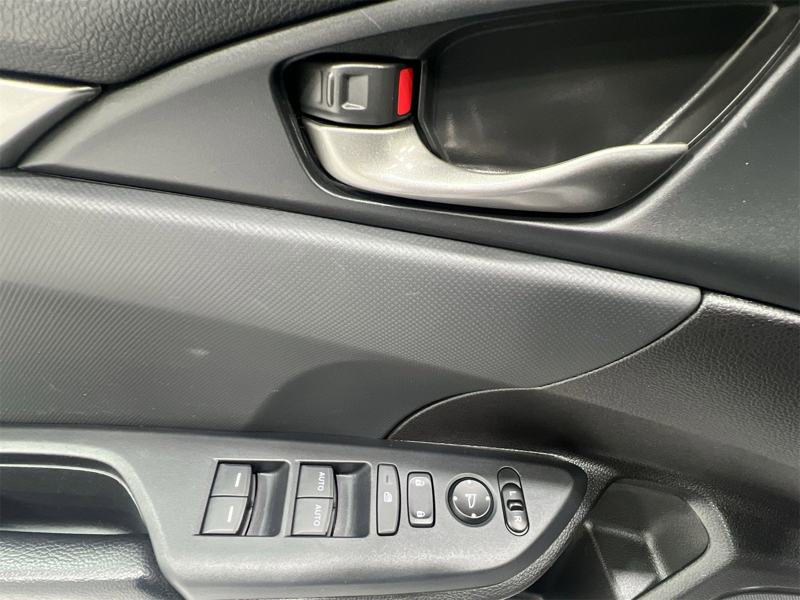 Used 2020 Honda Civic Sport image 13