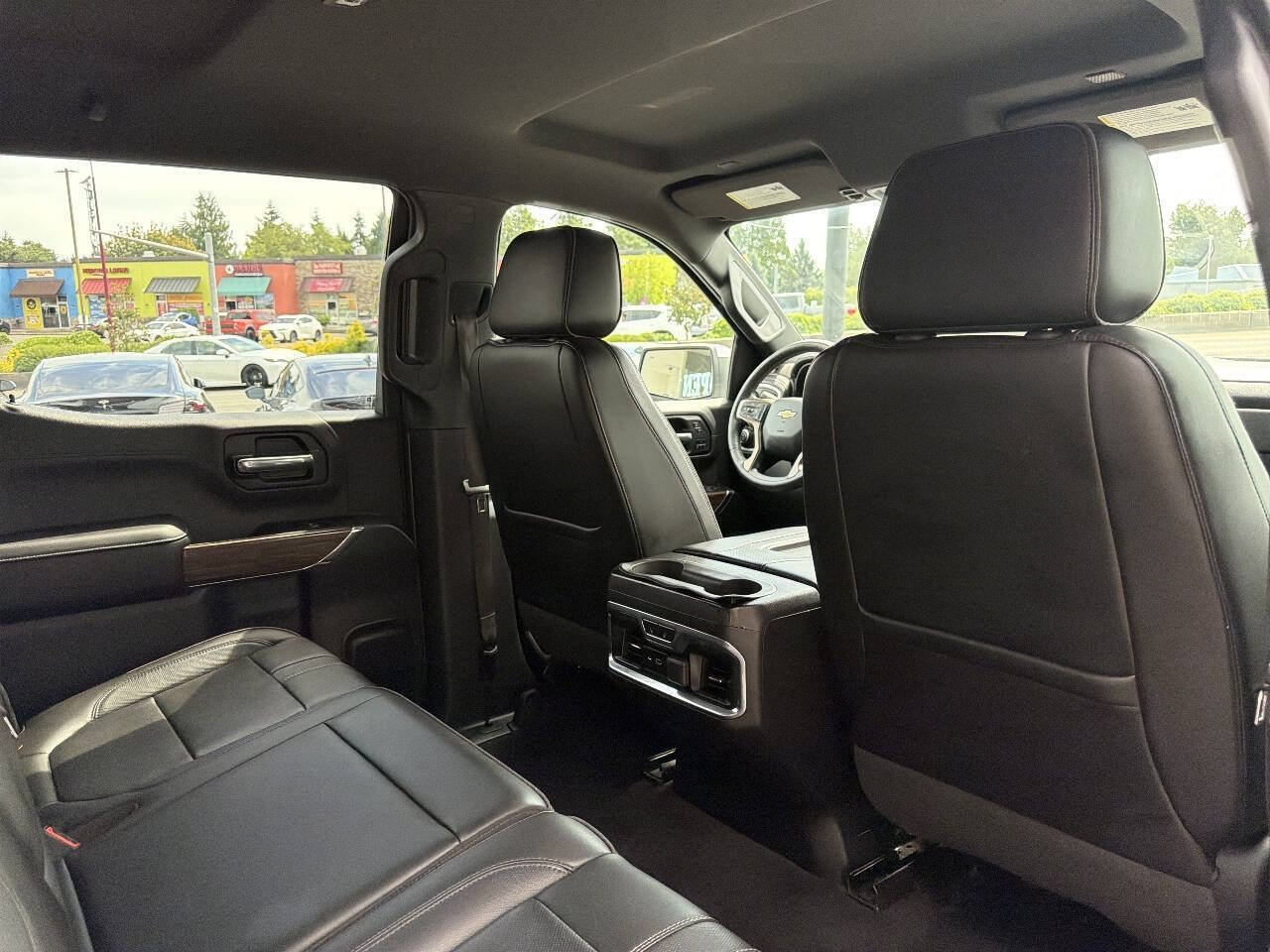 Used 2019 Chevrolet Silverado 1500 High Country w/ Technology Package AWD/4WD image 23