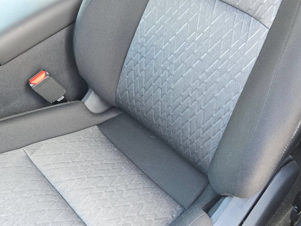 Used 2026 Nissan Sentra SV w/ Floor Mat Package FWD image 4