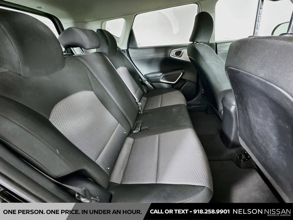 Used 2020 Kia Soul LX FWD image 24