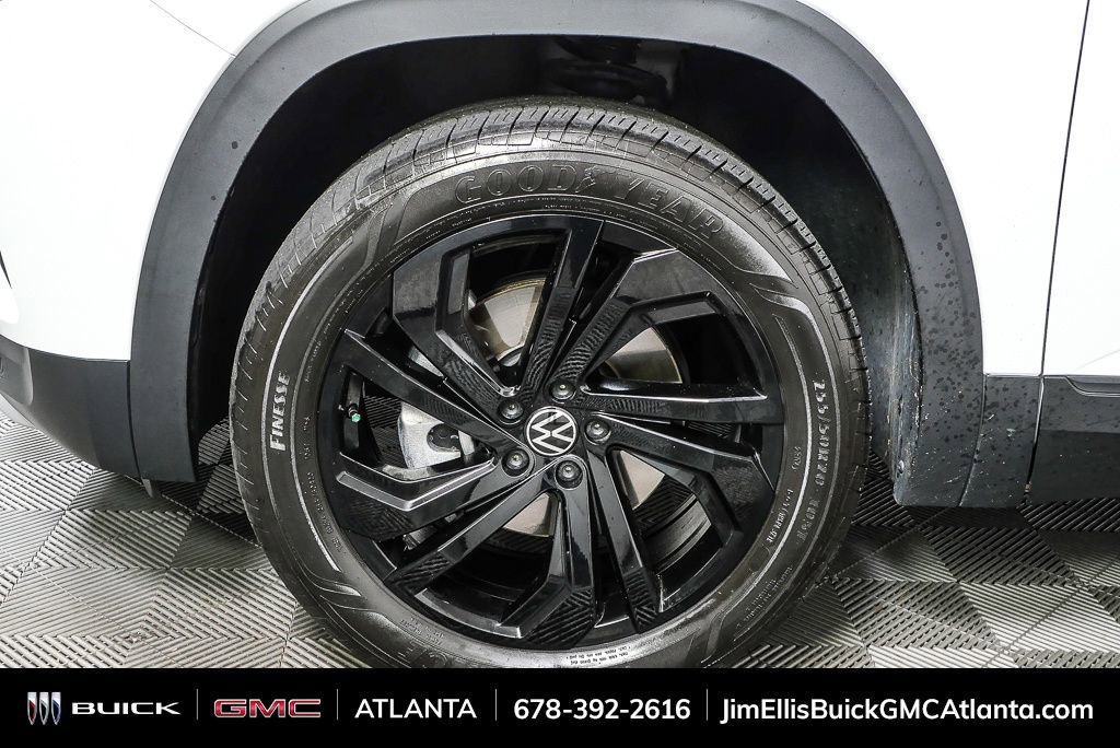 Used 2023 Volkswagen Atlas SE image 38