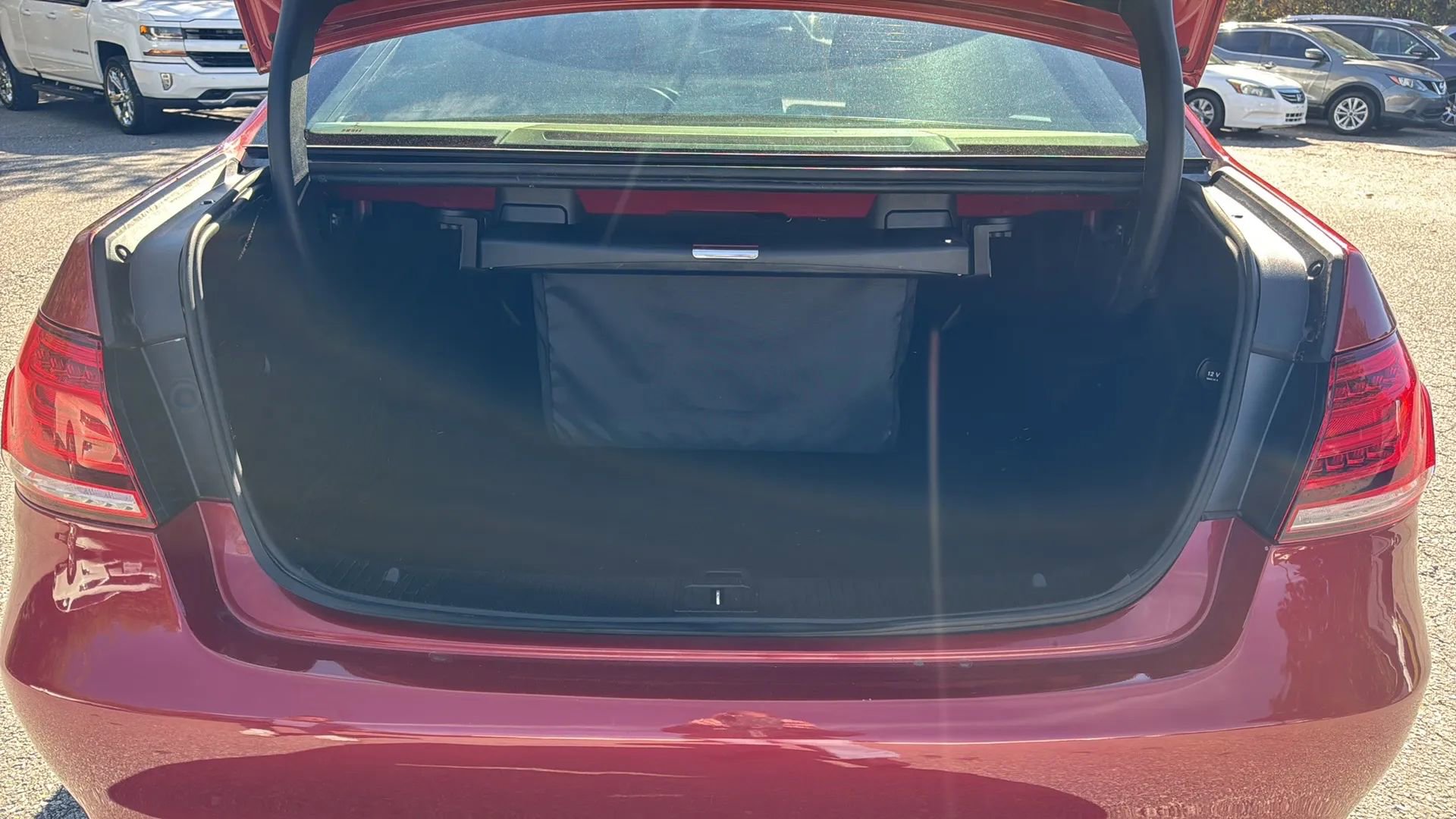 Used 2015 Mercedes-Benz E 350 4MATIC Sedan image 14