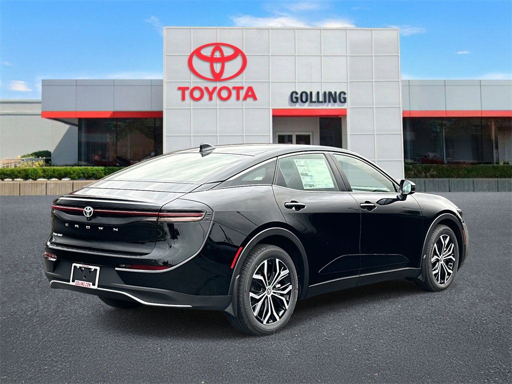 New 2026 Toyota Crown XLE image 3