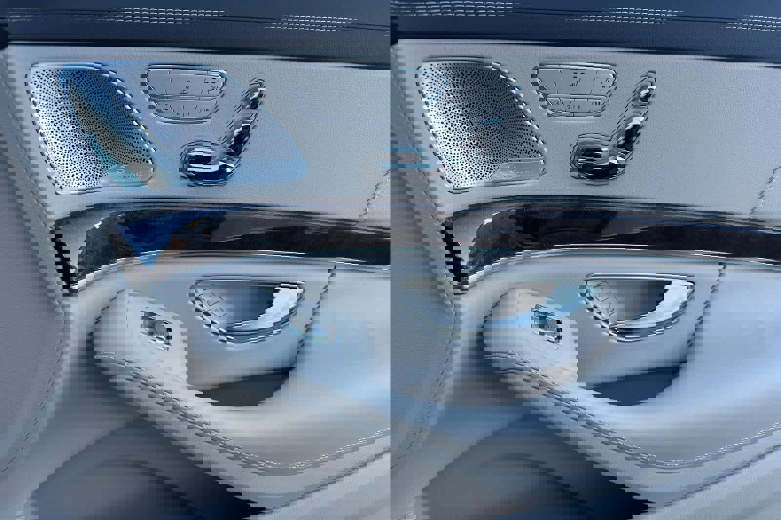 Used 2018 Mercedes-Benz S 560 Sedan image 18