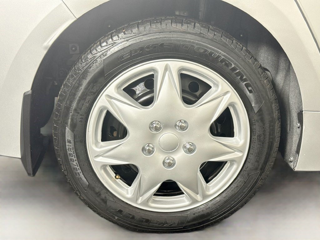 Used 2021 Toyota Corolla LE FWD image 31