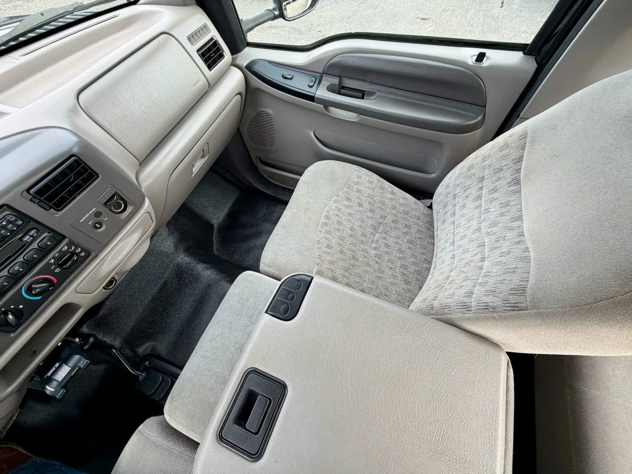 Used 1999 Ford F250 Long Bed image 15