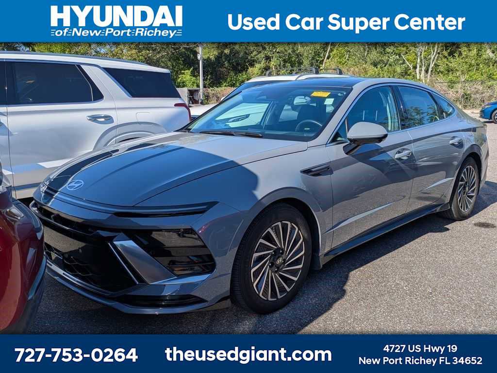 Used 2024 Hyundai Sonata Limited FWD image 1