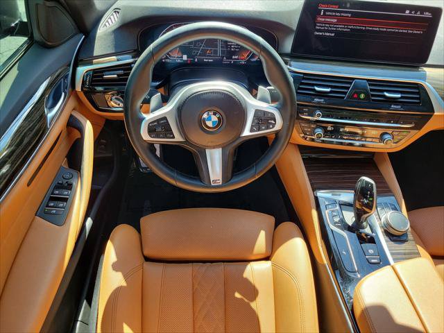 Used 2022 BMW 530i xDrive w/ M Sport Package AWD/4WD image 16