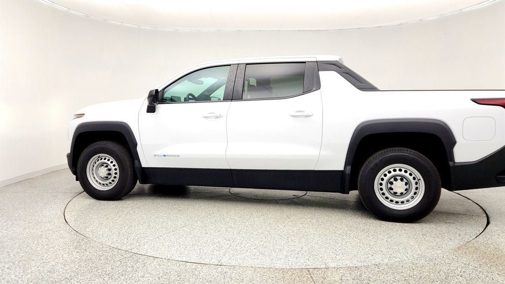 Used 2024 Chevrolet Silverado EV W/T AWD/4WD image 8