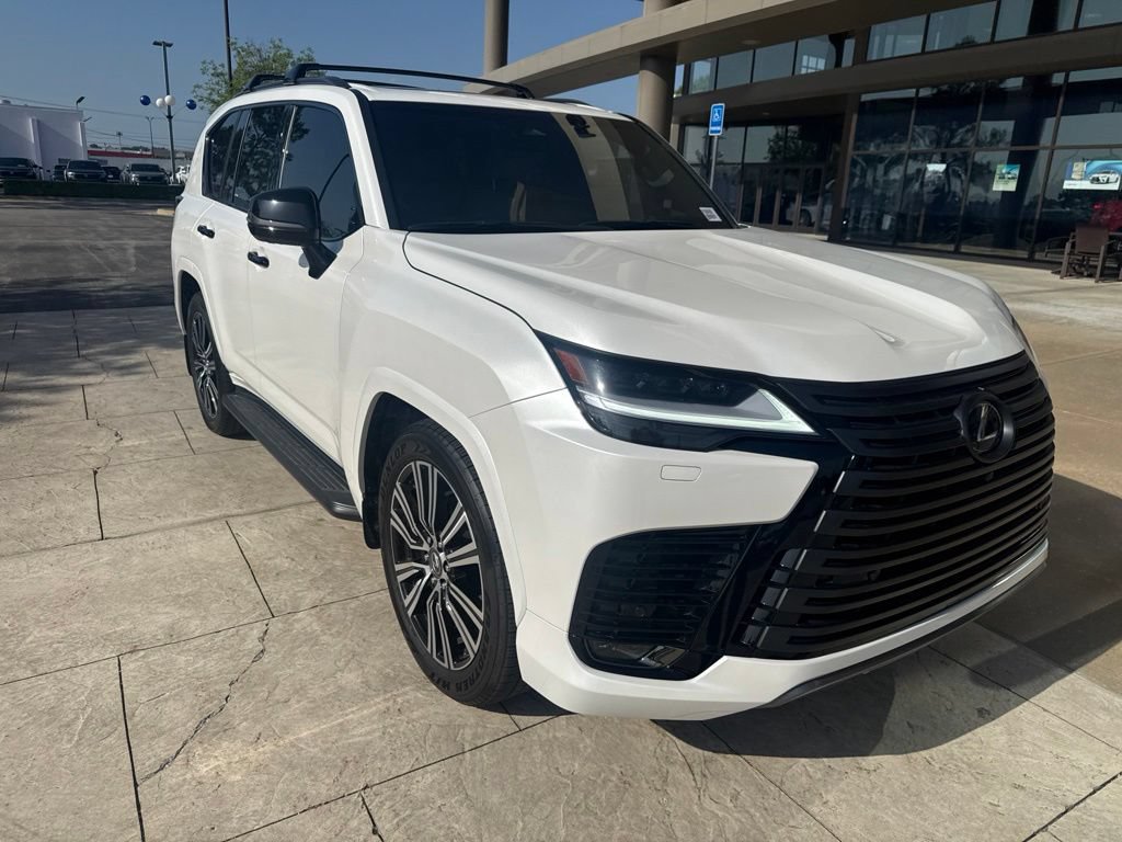 Certified 2025 Lexus LX 600 4WD w/ Appearance Package image 2