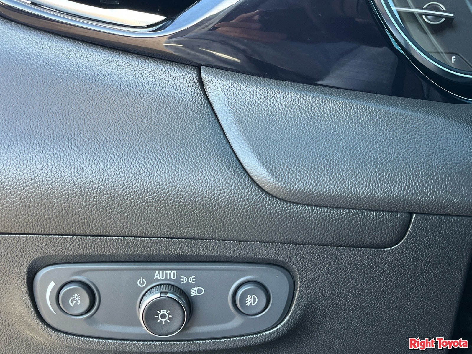 Used 2020 Buick Encore GX Preferred FWD image 31
