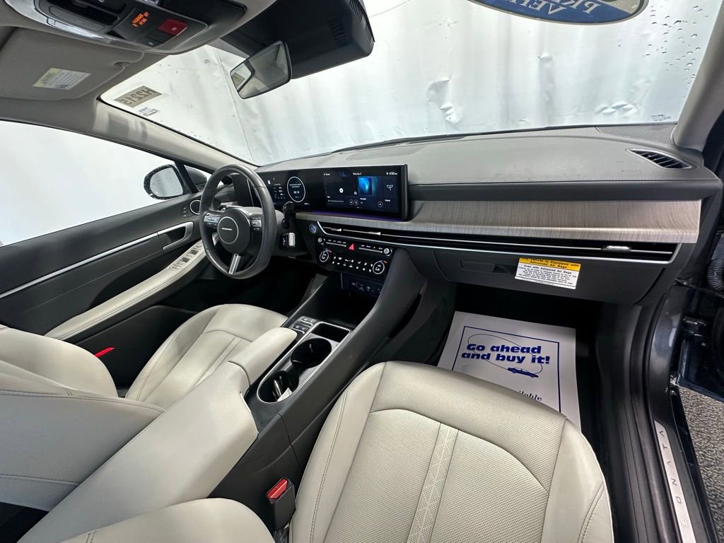 Used 2025 Hyundai Sonata Limited image 20