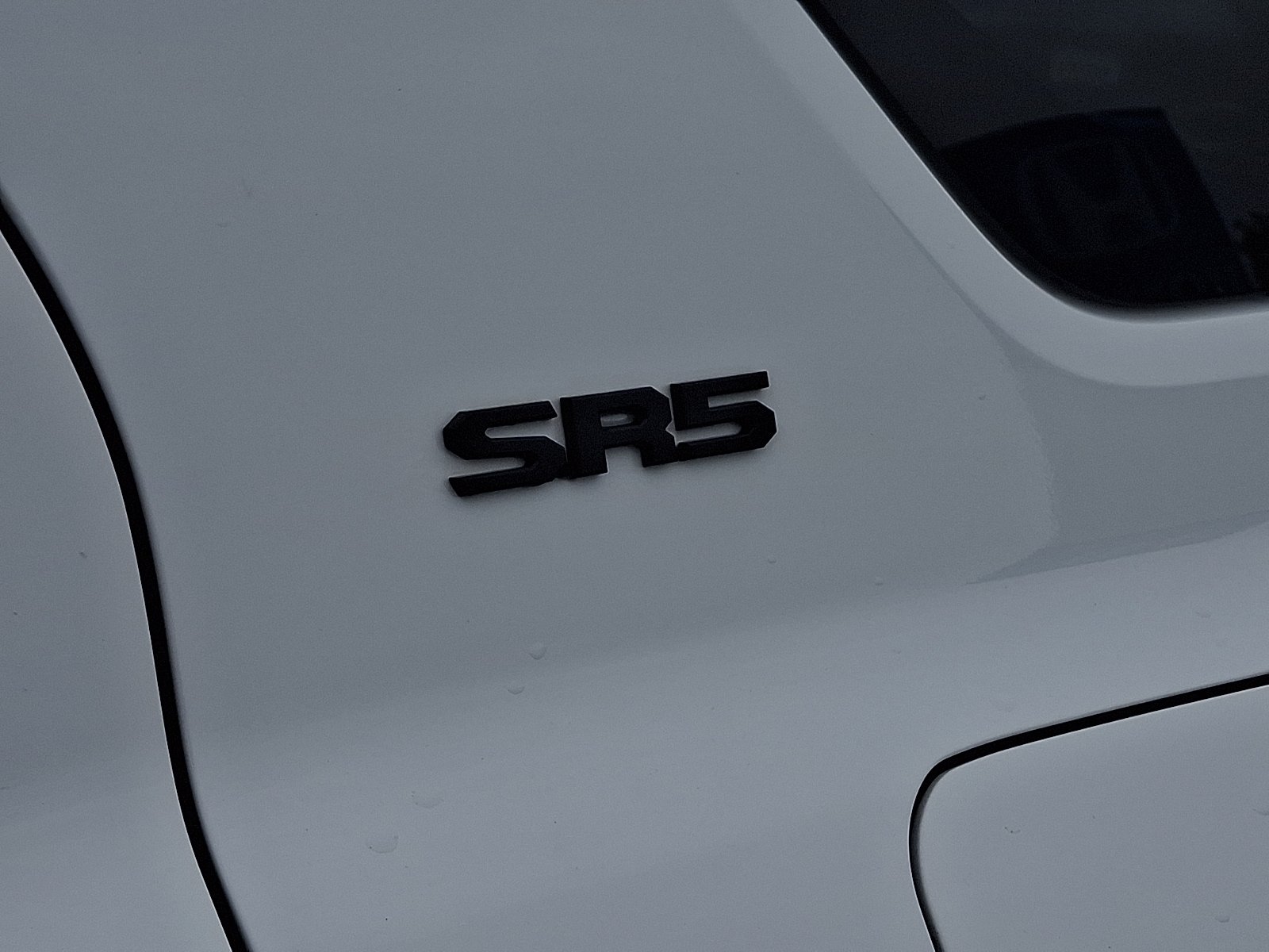 Used 2025 Toyota 4Runner SR5 AWD/4WD image 31