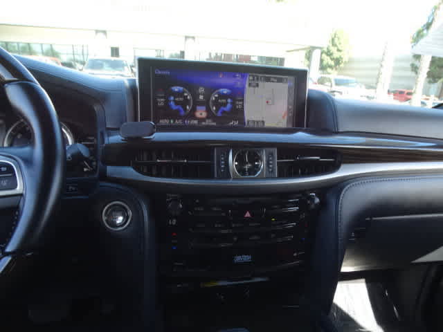 Used 2021 Lexus LX 570 4WD w/ Inspiration Series #2 image 27