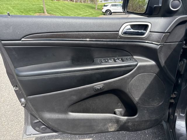 Used 2018 Jeep Grand Cherokee Limited w/ Trailer Tow Group IV image 22