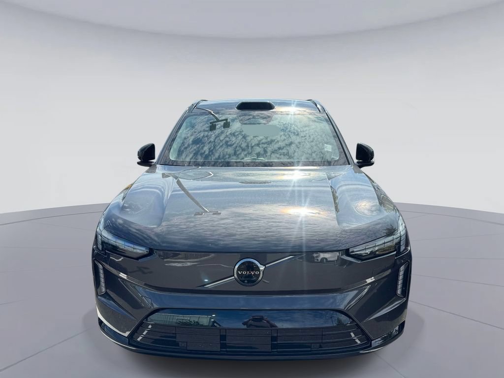 Used 2025 Volvo EX90 Ultra AWD/4WD image 2