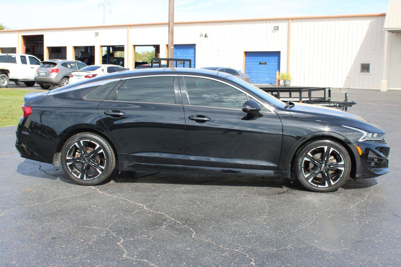 Used 2021 Kia K5 GT-Line w/ GT-Line FWD Premium Package image 3